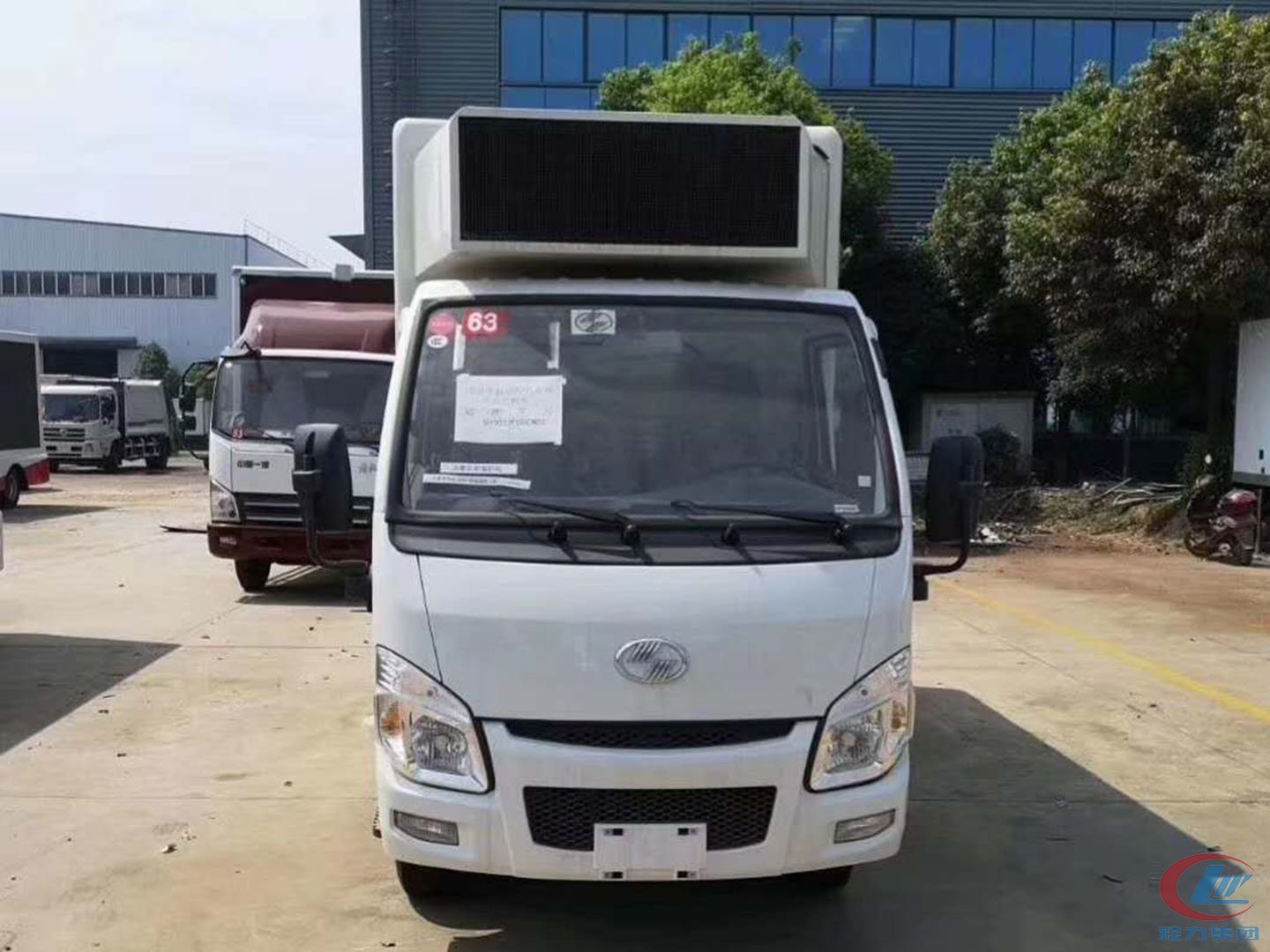 國(guó)六躍進(jìn)小福星S70廣告宣傳車(chē)圖片