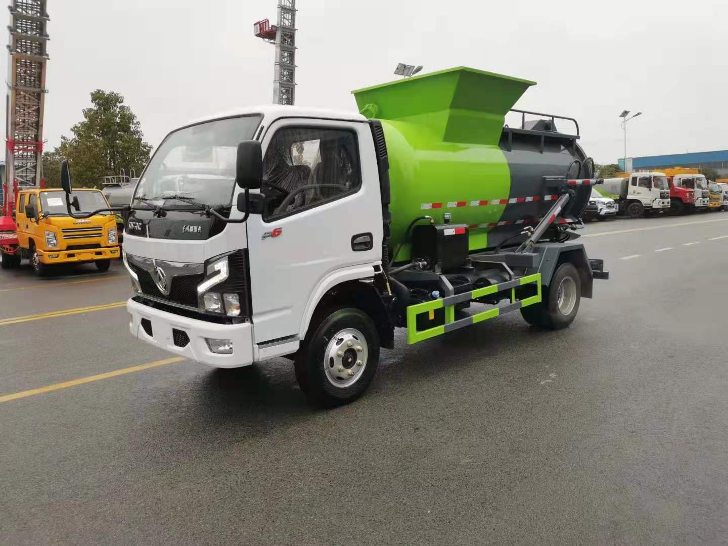 國六東風(fēng)福瑞卡（圓罐）餐廚垃圾車