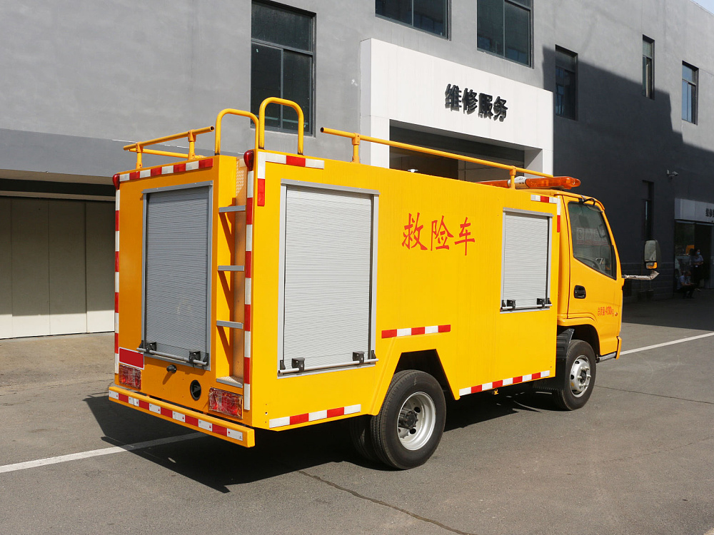 凱馬小型防汛排水搶險(xiǎn)車