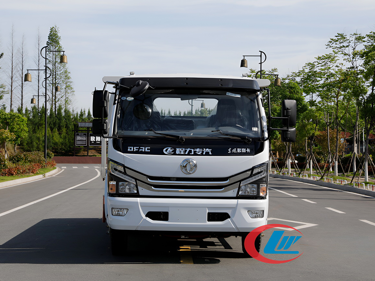 東風(fēng)多利卡D7一拖二平板車