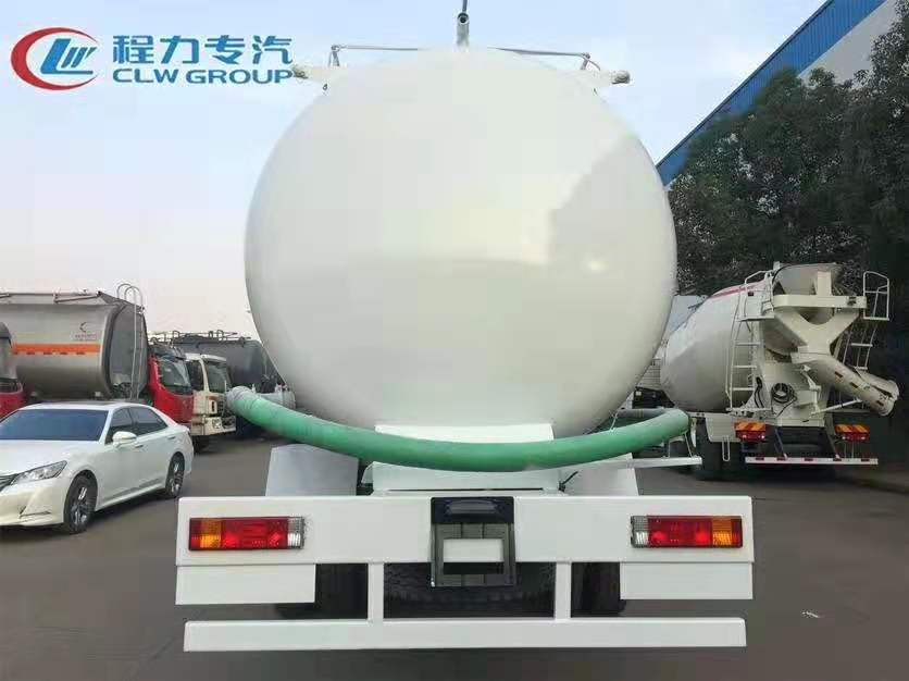 東風(fēng)天錦粉粒物料車