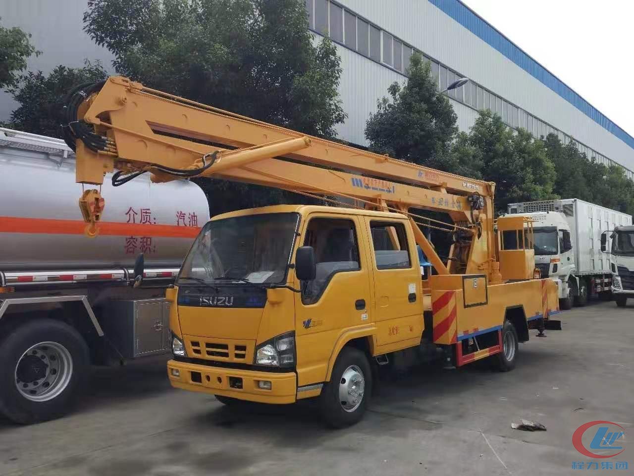 慶鈴14-16-18米高空作業(yè)車側(cè)面圖