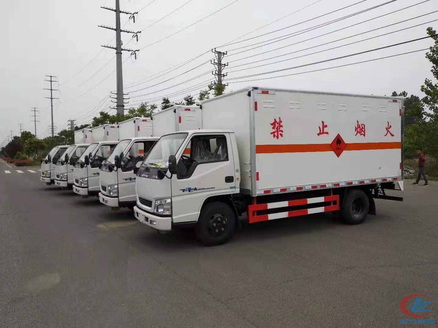 江鈴JMC危險品廂式運輸車